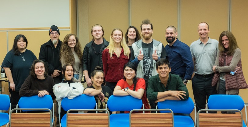 forum_sneak_peek_readers-8176